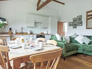 Interior - 3 bedroom accommodation in Barnstaple (Barnstaple)
