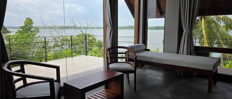 Family Suite, River View | Interior