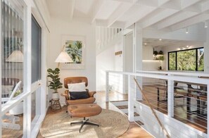 Interior - Maisie's by Holiday Management Co. (Bega Valley)