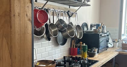 A sunny, cozy Parisian apartment just a stone's throw from Montsouris Park