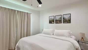 4 bedrooms, iron/ironing board, WiFi, bed sheets