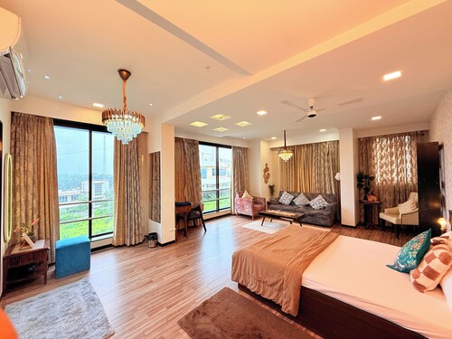 Hilltop Hideaway Spacez 4BHK Pool Villa in Mumbai