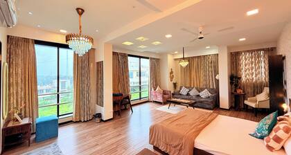 Hilltop Hideaway Spacez 4BHK Pool Villa in Mumbai