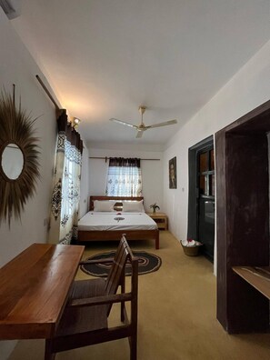 Iron/ironing board, Internet, bed sheets, wheelchair access - Coral Breeze House Cozy 1-Bedroom Near Jambiani Beach (Jambiani)