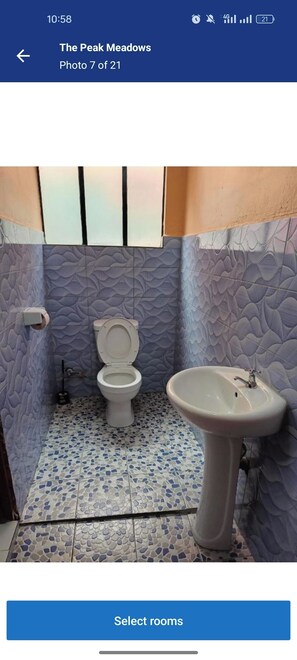 Comfort Single Room, Balcony, Garden View | Bathroom - Peak Meadows hotel (Nyeri County)