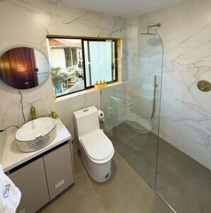 Bathroom - Arbórea Boutique | Family Suite | Historic Center (Cuenca)