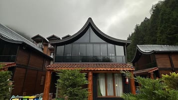 Villa Royal, vista al río | Exterior