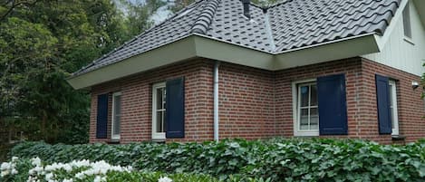 Villa | Exterior