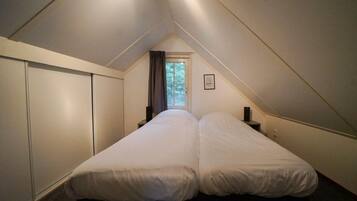 Villa | 4 bedrooms, individually furnished