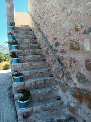 Rinio's Stone House – Authentic Mani Experience with Sea Views

Built in 1896