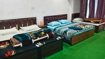 Double Room | Free WiFi