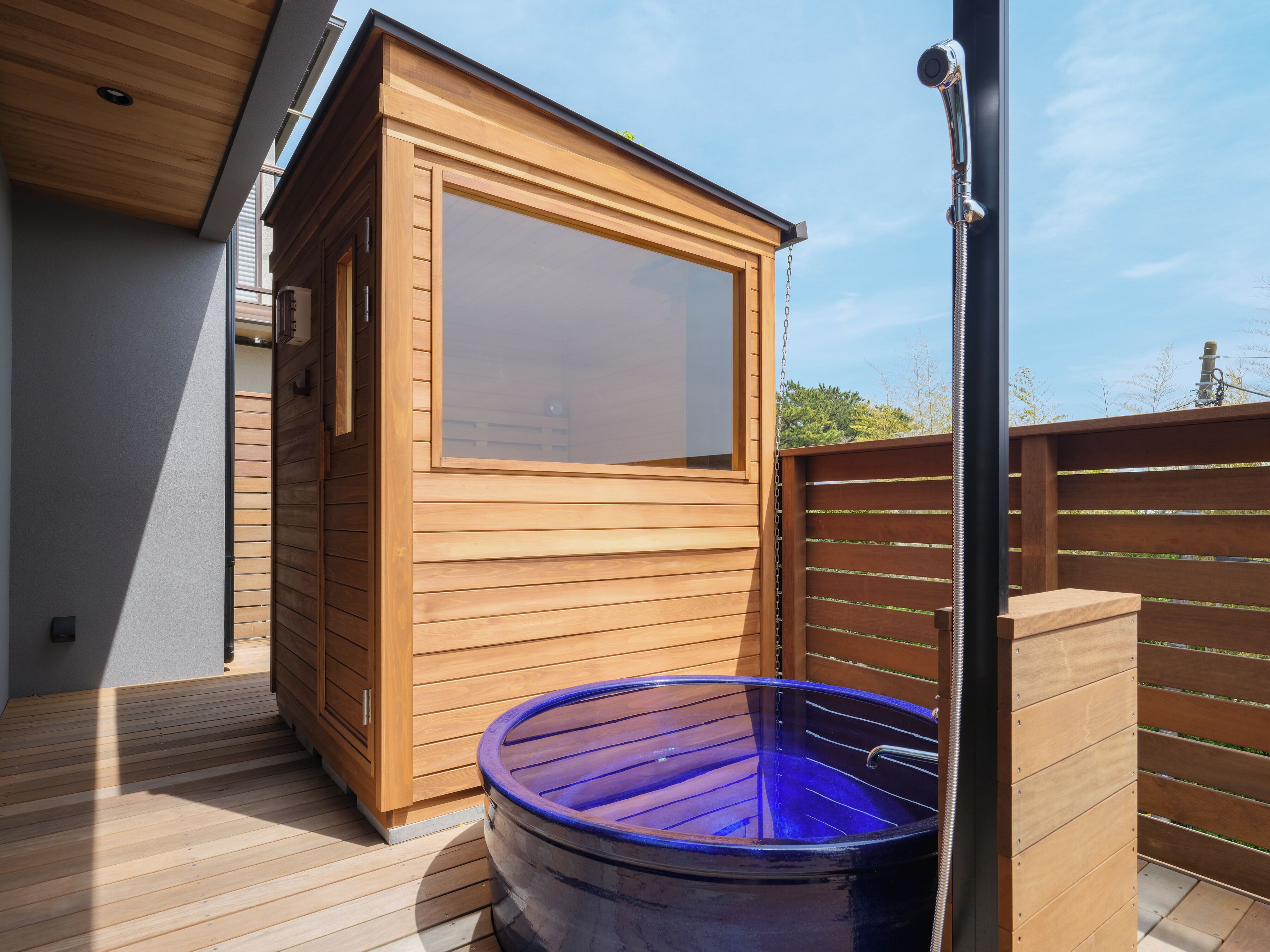 Bain à remous extérieur