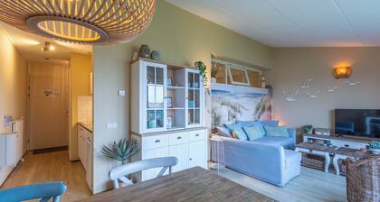 A beautifully and modernly furnished apartment, located right at the foot of the dunes.