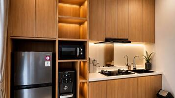 Exclusive Room, Pool View | Private kitchen | Full-sized fridge, oven, stovetop, cookware/dishes/utensils