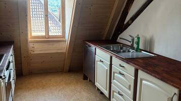 Kühlschrank, Ofen, Herdplatte, Geschirrspüler