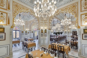 Restaurant - Abheygarh (Khetri)