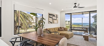 Seabreeze at Christies - Indulge in Coastal Luxury at Christies Beach