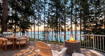 Hot Tub + Olympic Views + Game Room | Greenbank, Whidbey Island | Eagles Bluff