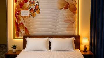 Basic Double or Twin Room | Desk, free WiFi