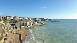 Unclassified image, 4 of 20, button - Louisa Bay - UK51814 (Broadstairs)