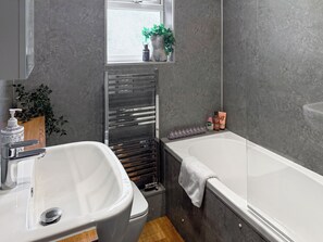 Towels - 2 bedroom accommodation in Broadstairs (Broadstairs)