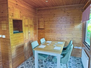 Dining - 2 bedroom accommodation in Ellerbeck (Ellerbeck)