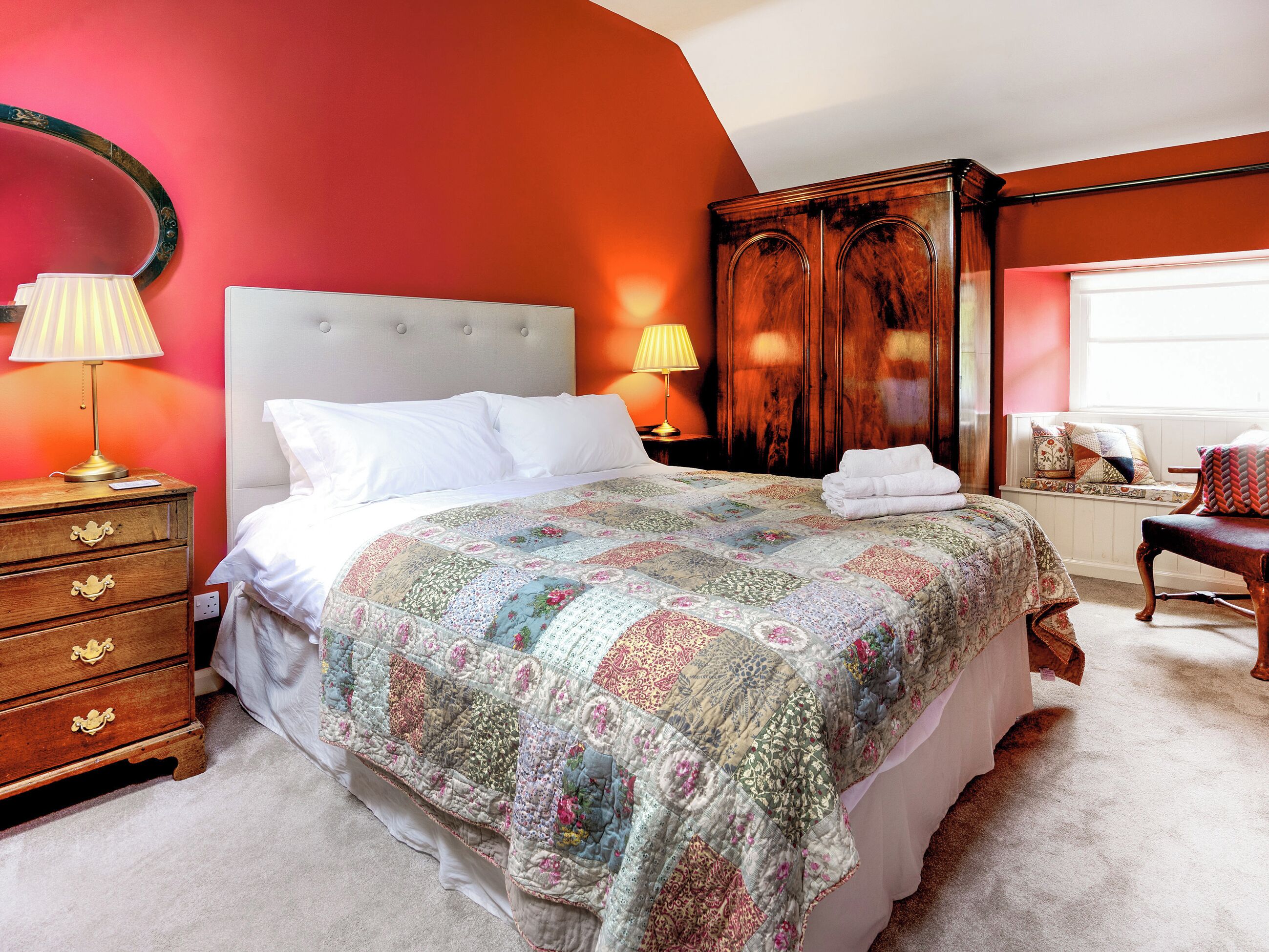 3 bedrooms, WiFi (free), bed sheets
