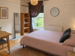 Room - 2 bedroom accommodation in Norwich (Norwich)