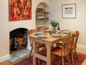 Dining - 2 bedroom accommodation in Norwich (Norwich)