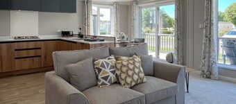 Victory Wisteria Lodge