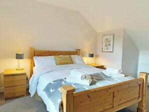 Free WiFi - 2 bedroom accommodation in Leaderfoot (Selkirk)