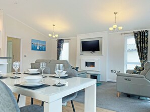 Dining - Wyre Retreat - UK52151 (Hambleton, Poulton-le-Fylde)