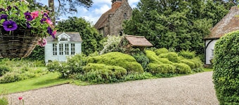 2 bedroom accommodation in Bignor