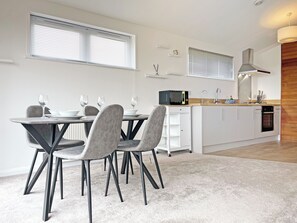 Dining - The Estuary Lodge - UK52152 (Staynall, near Poulton-le-Fylde)