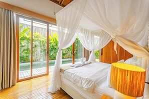 View from room - Mya Harmony Villas 1 Seminyak  (Badung)