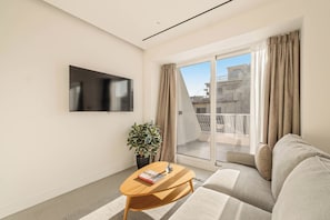 Grid Facet | 熨斗/熨衫板、免費 Wi-Fi、床單