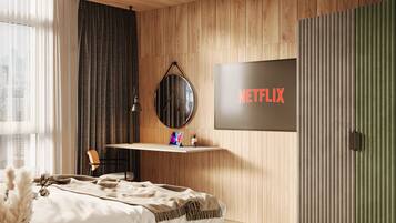 Executive Room, 1 Bedroom | In-room safe, desk, laptop workspace, soundproofing