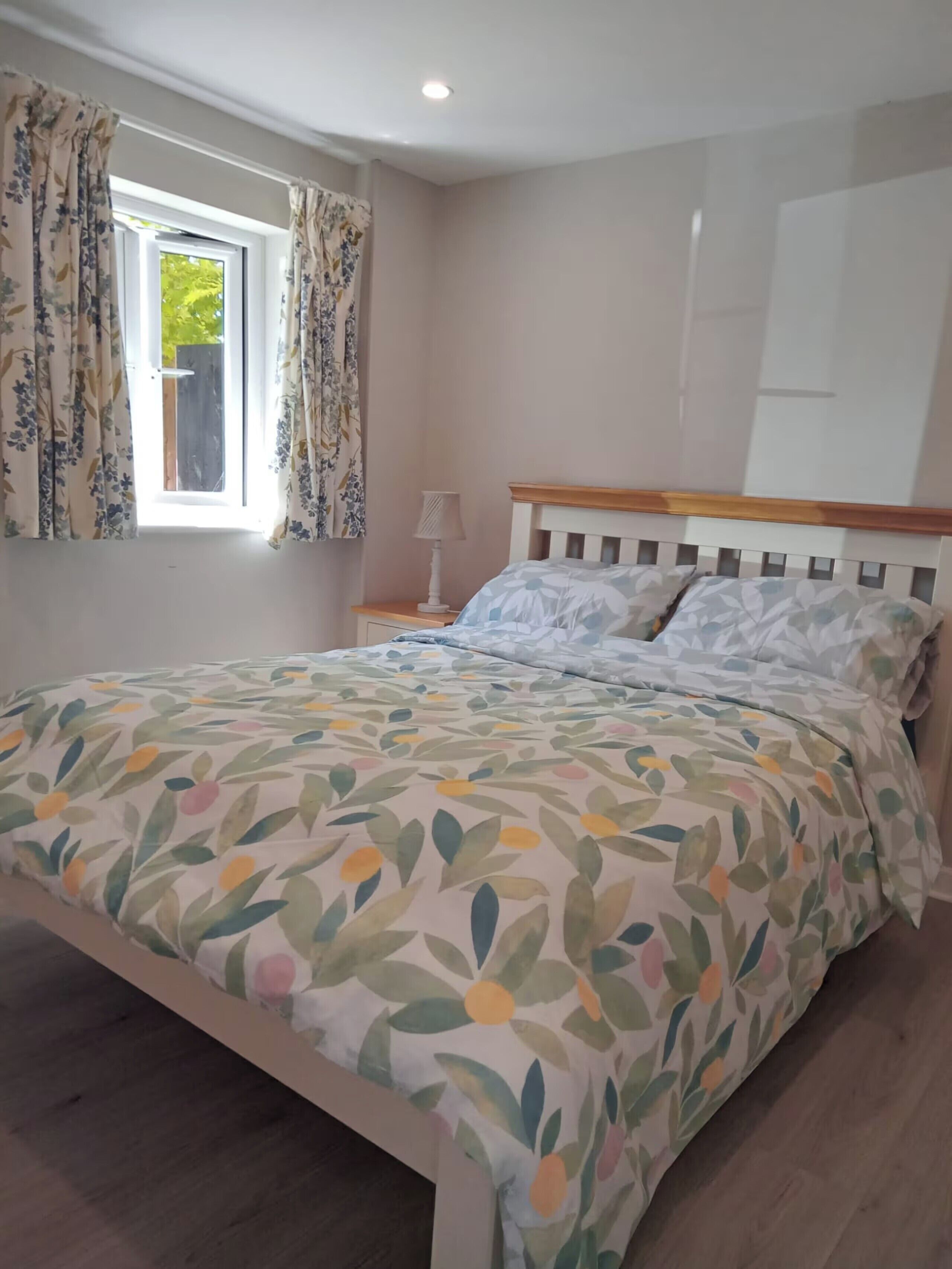 1 kamar tidur, setrika/meja setrika, Wi-Fi gratis, dan seprai linen
