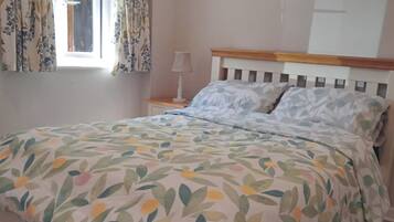 1 kamar tidur, setrika/meja setrika, Wi-Fi gratis, dan seprai linen