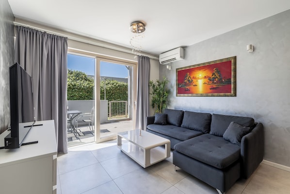 Classic Apartment, Patio, Garden View | Living area - Maris Hideaway, by Žnjan Beach (Split)