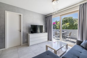 Classic Apartment, Patio, Garden View | Living area - Maris Hideaway, by Žnjan Beach (Split)