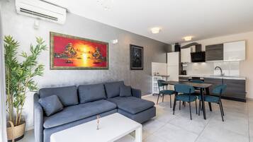 Classic-lejlighed - terrasse - udsigt til have | Opholdsområde | Fladskærms-tv
