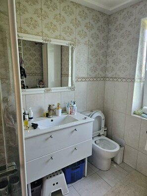 Bathroom - Fantastic apartment with AC in charming Ventspils (Ventspils)