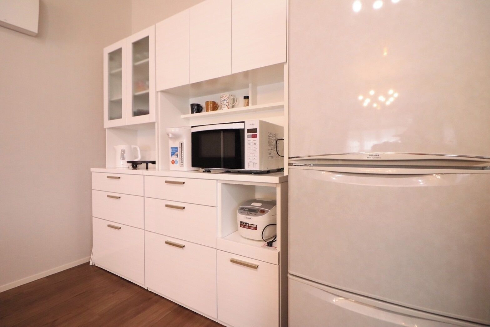 雪櫃、微波爐、爐具、廚房用具/餐具/器皿