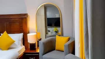 Classic Studio | Living area | 32-inch Smart TV with digital channels