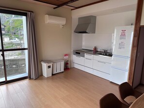 Private kitchen - Oceanfacing Room B 160 3LDK with ocean views / Katsuura City Chiba (Katsuura City)