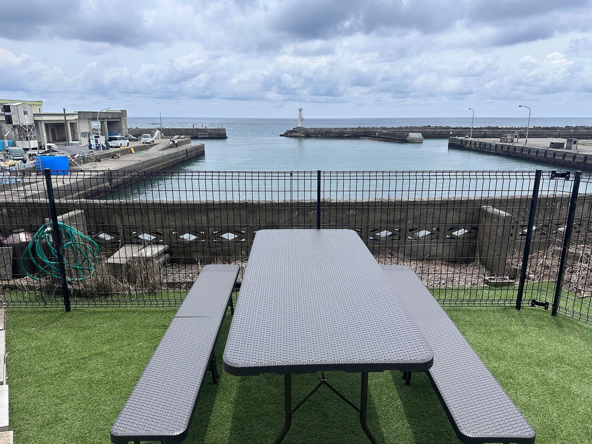 屋外ダイニングエリア