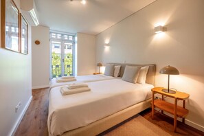 Appartement (One-Bedroom Apartment with Balcony)