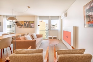 Appartement (Three-Bedroom Apartment)