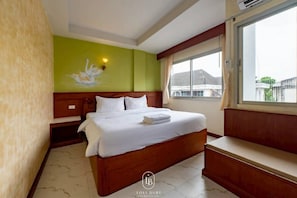 Habitación doble Deluxe | Escritorio y wifi gratis